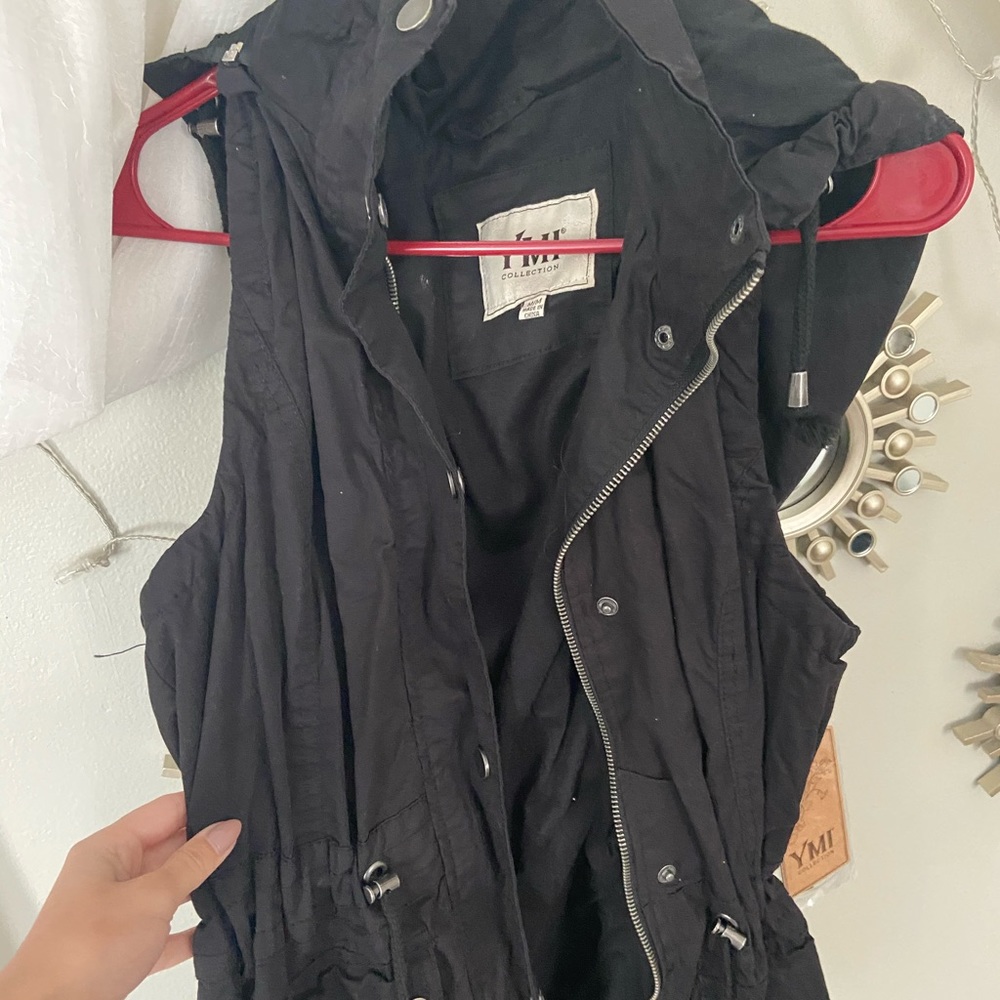 Size M cinch waist vest with hood!